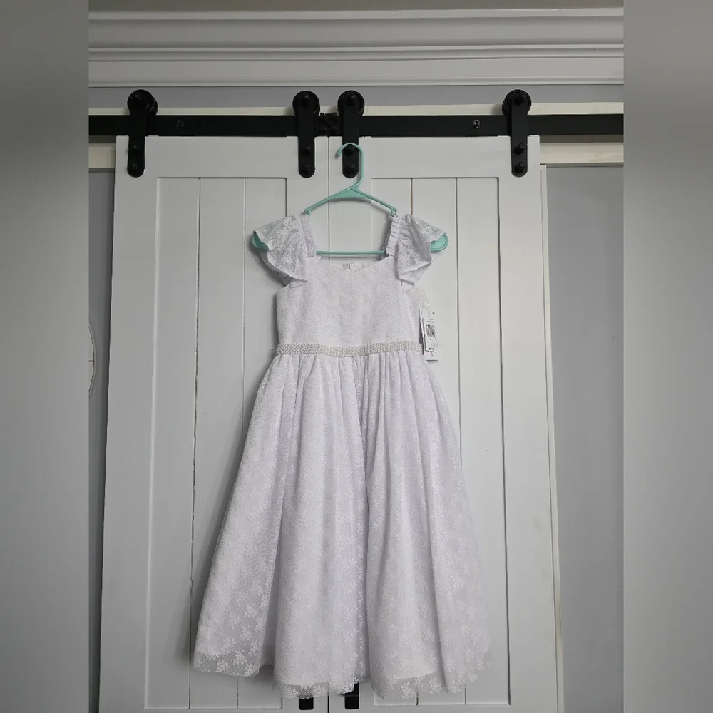 Bonnie Jean Communion Short Sleeve Flutter Flower Girl Fit + Flare Dress. NEW!